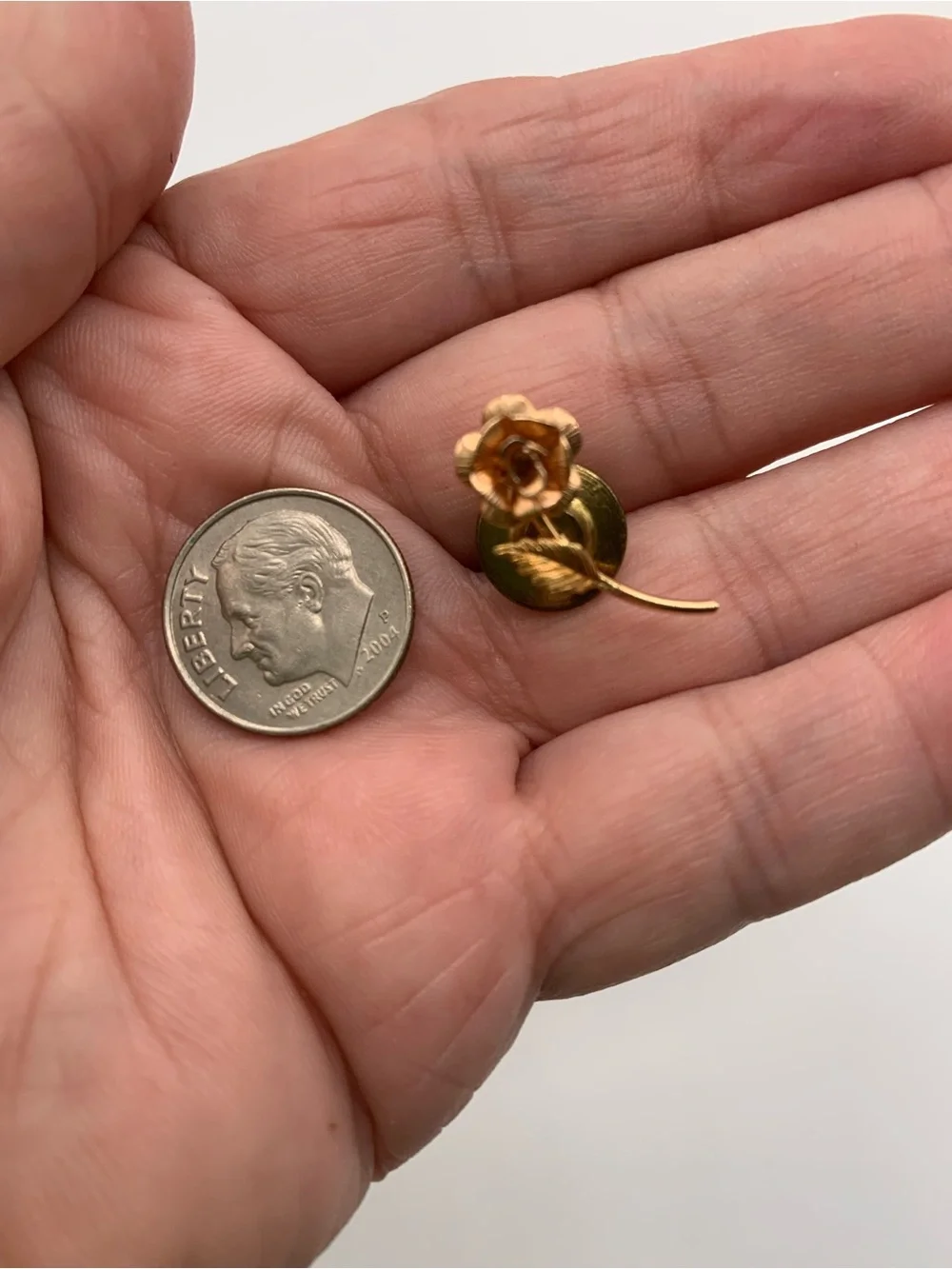 Tiny Rose Lapel Tack - Pin